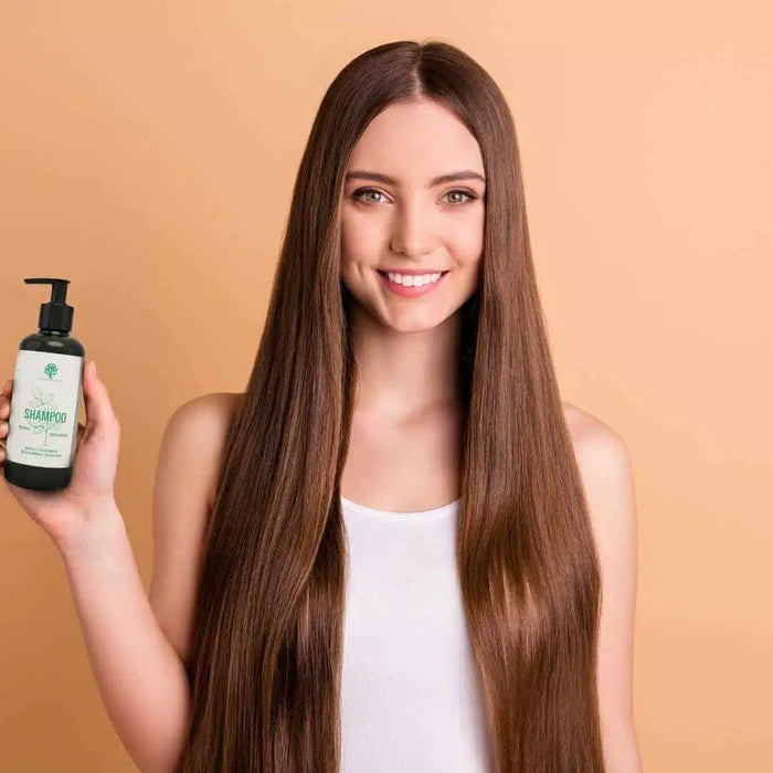 Come e quante volte lavare bene i capelli per averli in salute