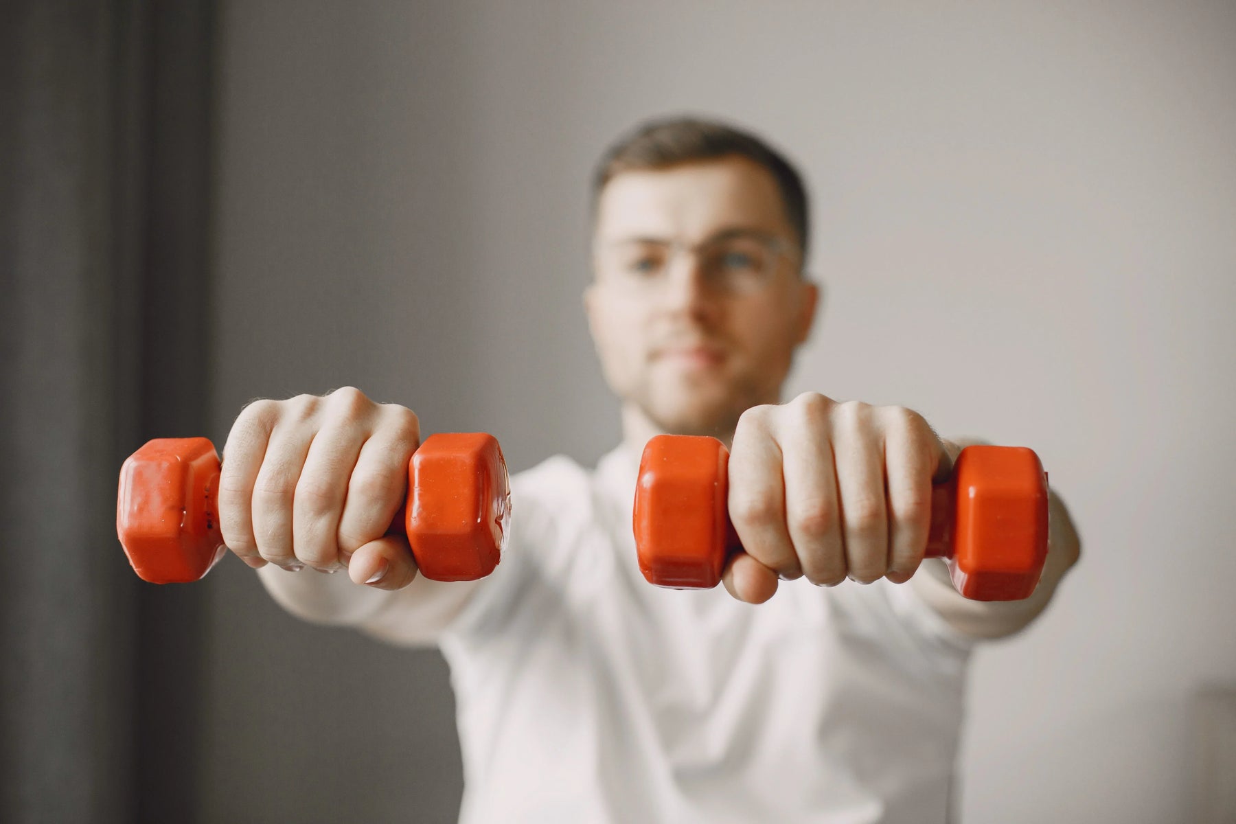 Testosterone basso: sintomi, cause e rimedi naturali