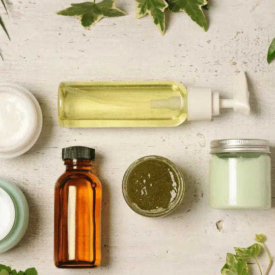 Cosmesi Naturale, perché sempre più persone si avvicinano ai cosmetici ecobio
