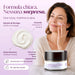 Heldere formule: Moringa-extract, hyaluronzuur, ceramiden, bijenwas en jojoba